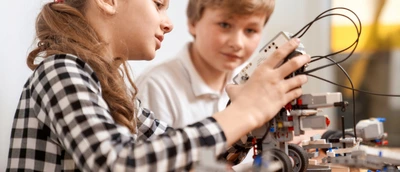 Digital Sunday Robot